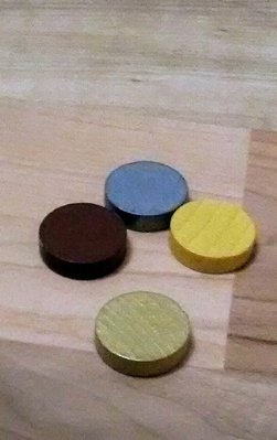 IMG_20180928_232444~2.jpg (218.51 KiB) 9757 mal betrachtet Also oben wäre Silber, Links Braun, rechts Gelb und unten Gold