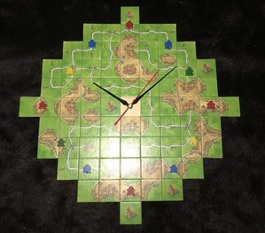 IMG-20181224-WA0018.jpg (275.2 KiB) 6172 mal betrachtet Eine Uhr aus einer Reise-Edition